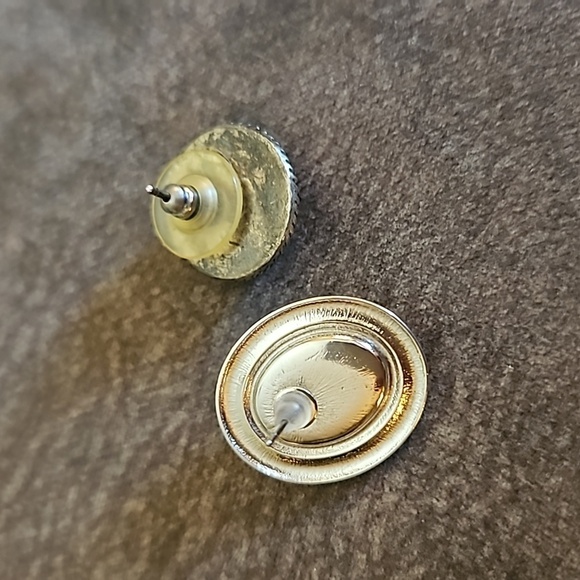 3/$30 Vintage Mismatched Purple Marble Post Earrings - Picture 4 of 4